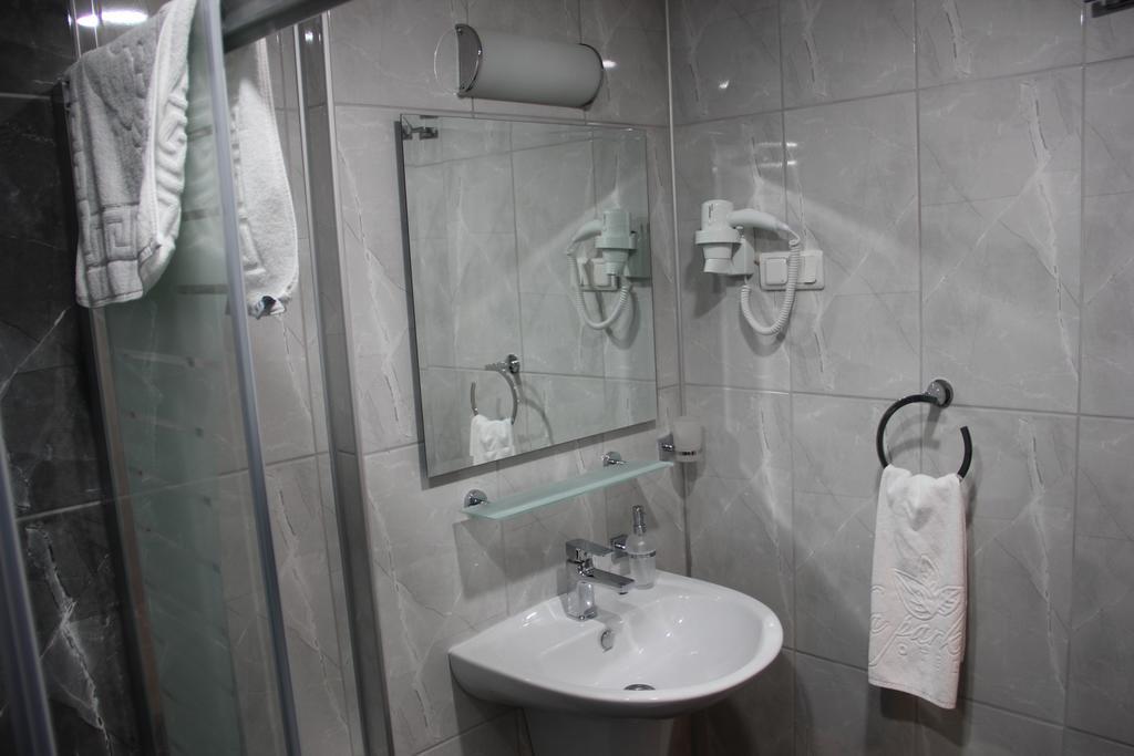 Seka Park Hotel 이즈밋 외부 사진